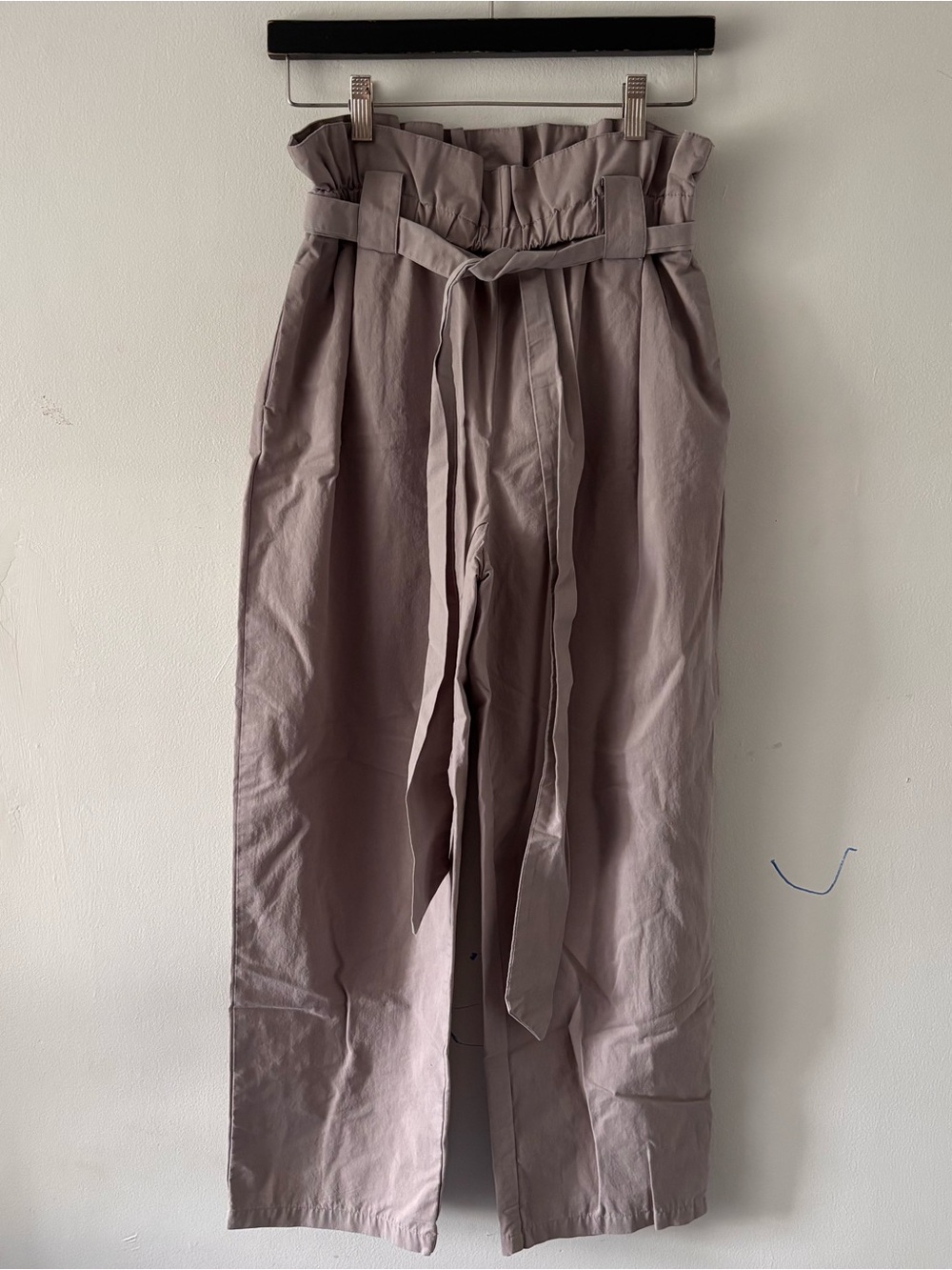 Anthropologie Cartonnier Gray Paper Bag Waist Pants • Size Small